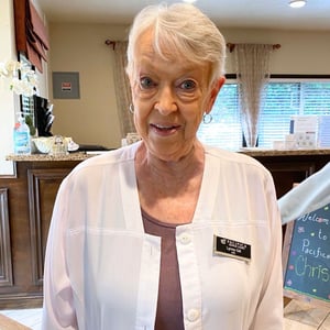 nurse lynne of pacifica senior living lynnwood